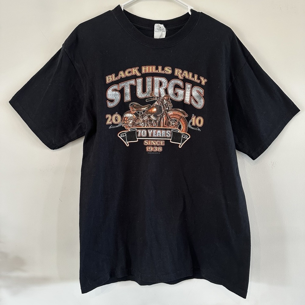 Sturgis Black Hills Rally 2010 Men's Short Sleeve T Shirt Black Large EUC Cotton